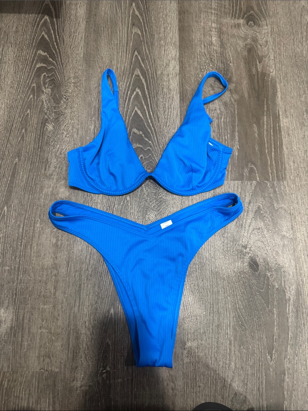 Hollister Electric Blue Ribbed V‑Wire Bikini Set